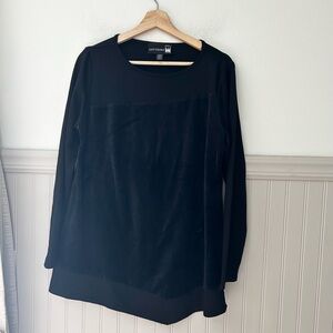Antthony Medium Women's Black Tunic Top with Velvet Panel